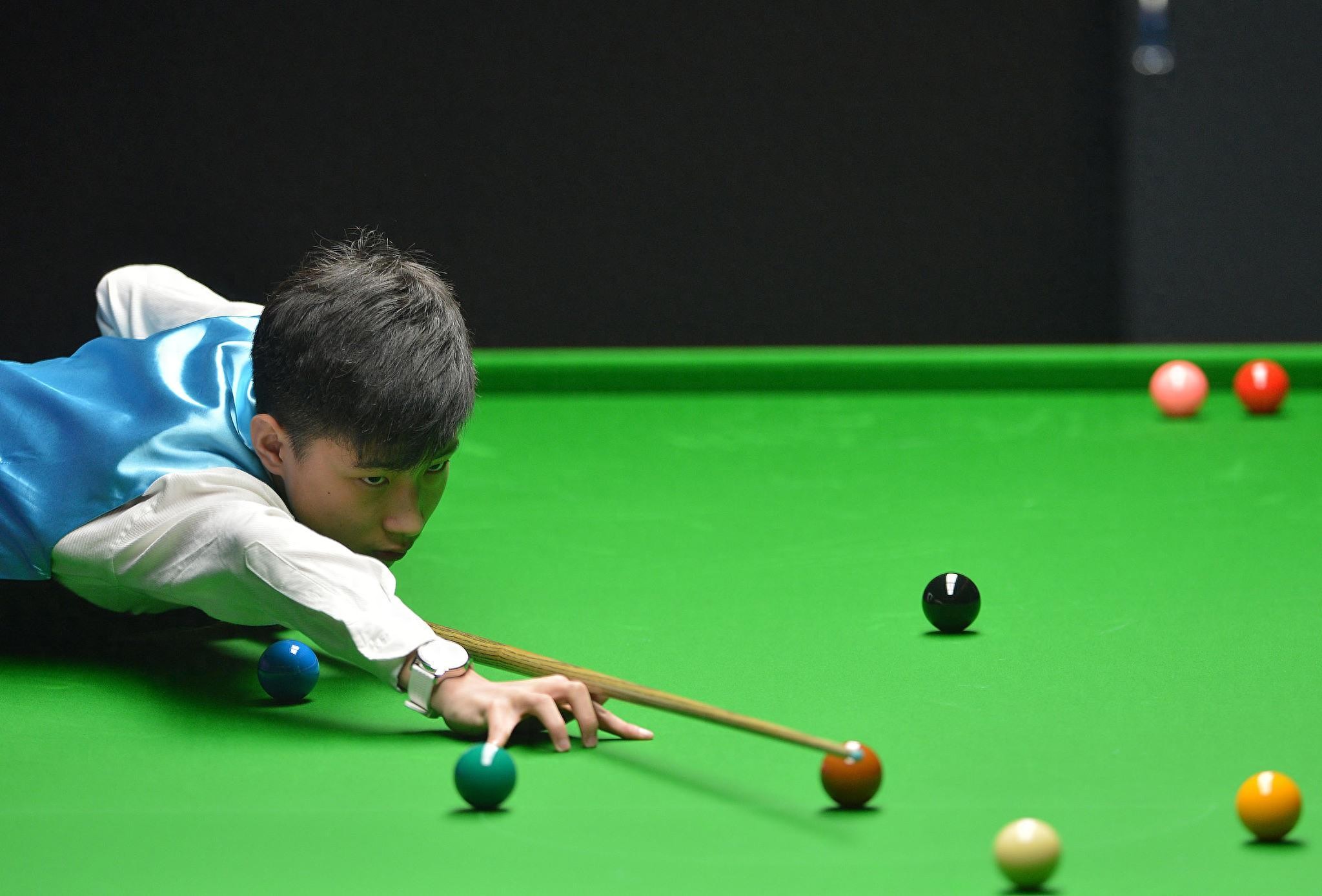 2025斯諾克世錦賽決賽！趙心童18比12戰勝威廉姆斯奪冠創歷史